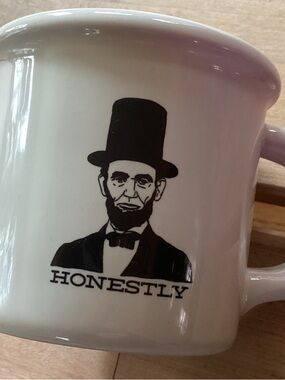 Fishs Eddy Ceramic Coffee Mug with Abraham Lincoln “Honestly” Graphic
